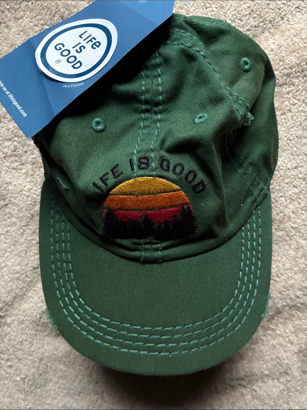 Life Is Good NWT Forest Green Sunset Embroidered Cap